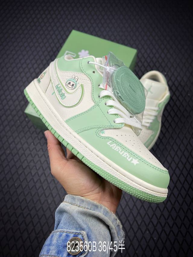 B Air Jordan 1 Retro Low X Labubu 米绿拉布布 官方同步新色 原装级产物 拒绝公底 立体鞋型 细节完美 高清洁度 购置公司同步原