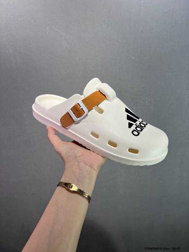 Adidas Adifom Superstar 拖鞋 #轻松脚感 一穿即走 这款拖鞋旨在致敬经典的Stan Smith 简约鞋面和后跟细节灵感源于原版 并通过厚