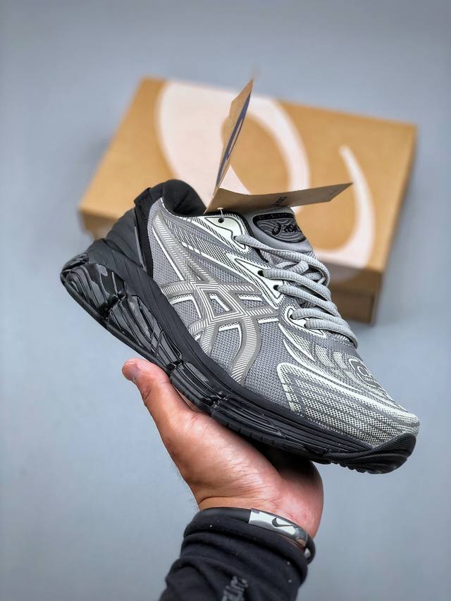 Asics Gel-Quantum 360 Viii 亚瑟士复古透气休闲鞋 鞋面采用无缝线鞋面，贴合脚型，穿着舒适；中底360°环绕式Gl，提供良好的缓冲性能