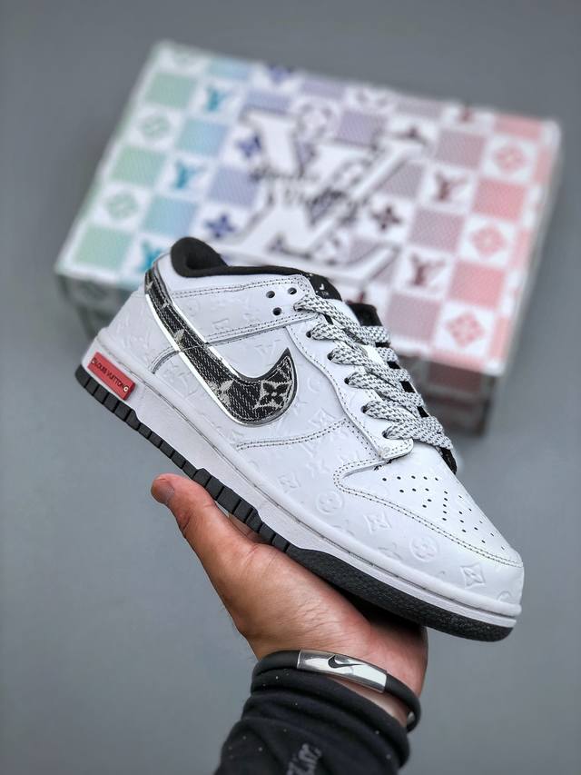 F版 Nike Sb Dunk Low Retro X Louis Vuitton 白黑牛仔满印满天星纯原大厂出品 极力推荐原装头层材料 独家版型蒸餾加工帶來的