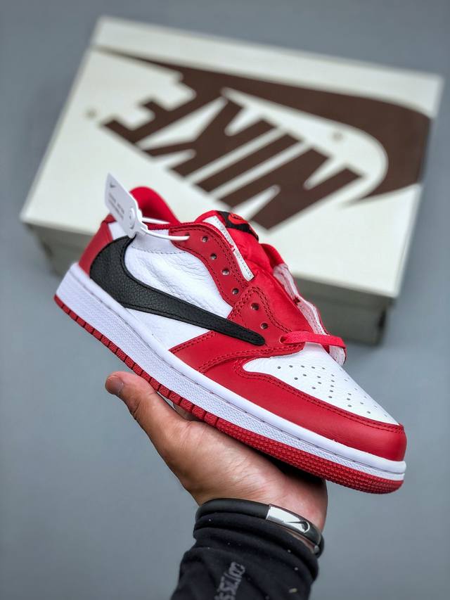 S版 Travis Scott X Air Jordan 1 白红国内头部一线大厂品质 原鞋原楦头纸板 原厂数据开发打造 所有材料配套都是一线高规格配置 平台高