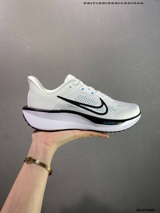 公司级Nike Wmns Nike Quest 6 全新跑鞋 网面透气 时尚休闲跑步鞋 简约高科技设计采用多层材料，为双足带来凉爽感受和稳固体验时尚鞋面搭配中足