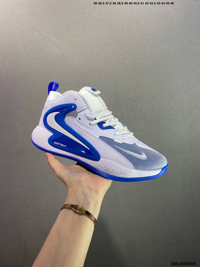 公司级Nike Zoom Hyperset 2 Se 篮球鞋 原鞋开发 全鞋底React科技缓震及能量反馈 上脚舒适回弹 绑带系统和后跟填充 使 Hyerset