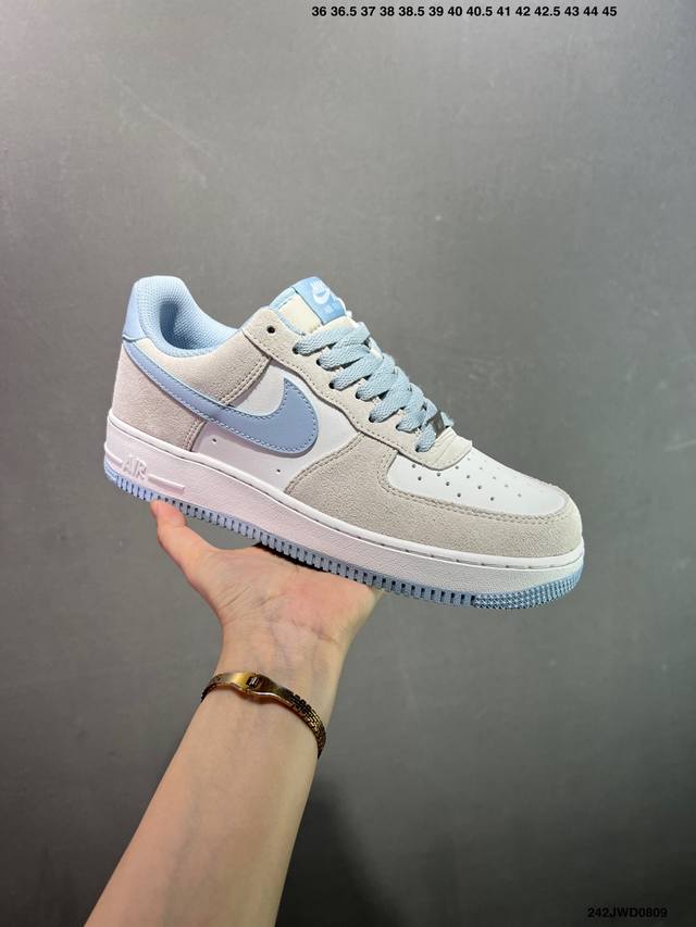 公司级Air Force 1 ‘07 Low 原楦头原纸板 打造纯正空军版型 #专注外贸渠道 全掌内置蜂窝气垫 #原盒配件 原厂中底钢印、拉帮完美 官方同步上架