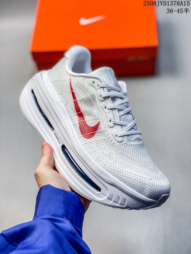公司级Nike Vomero Premium 耐克 飞马 舒适减震防滑 低帮跑步鞋 全掌Reactx泡绵中底 前掌和后跟还配备了Air Zoom气垫单元 据说跑