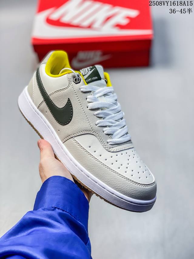 Nike Court Vision Low 休闲运动板鞋 低帮百搭透气休闲运动板鞋，经典耐用的设计，兼顾舒适脚感和出众风范，演绎匠心之作。结构性的支撑贴合感结合
