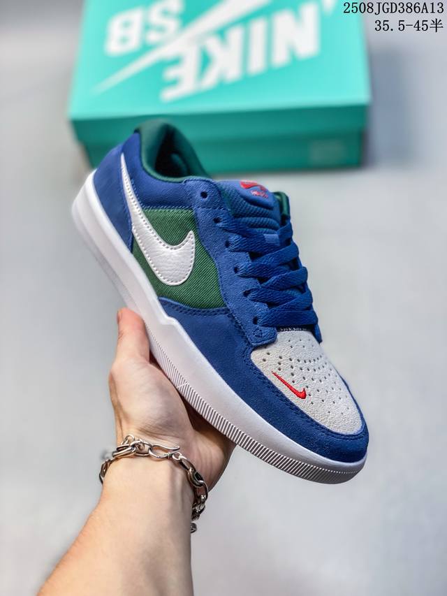 Nike Sb Force 58 Fs全系陆续出货 硫化杯底 原楦版型 独家私模 融入打孔设计 独家独立真半码 35.5起 帆布和麂皮绒面制成 浓浓复古年而不腻