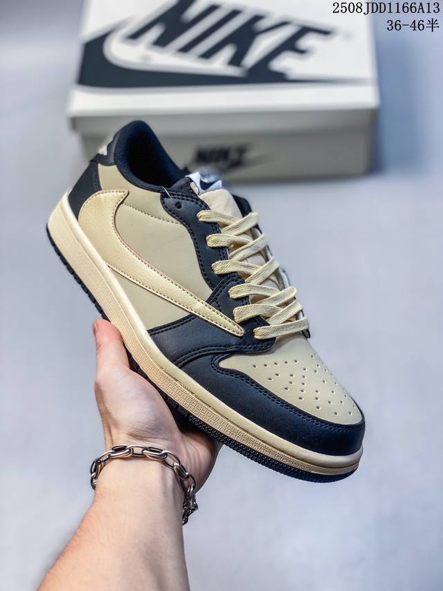 公司级Aj1倒勾Travis Scott X Air Jordan 1 ” Reverse Mocha “ Aj1乔1 Ts 闪电 联名倒钩 低帮文化篮球鞋 完