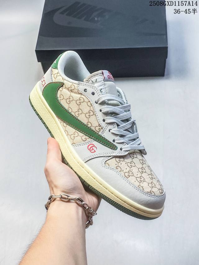 海外爆款限量发售！Travis Scott X Fragment Design X Jordan Air Jordan 1 Low Og Sp “古驰联名 花纹