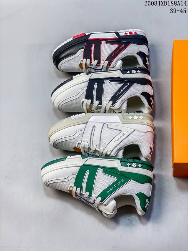 真标Louis Vuitton Trainer Sneaker Low 全新 Lv 路易威登 休闲运动文化百搭板鞋 尺码:39-45 编码：08Jyd188A1