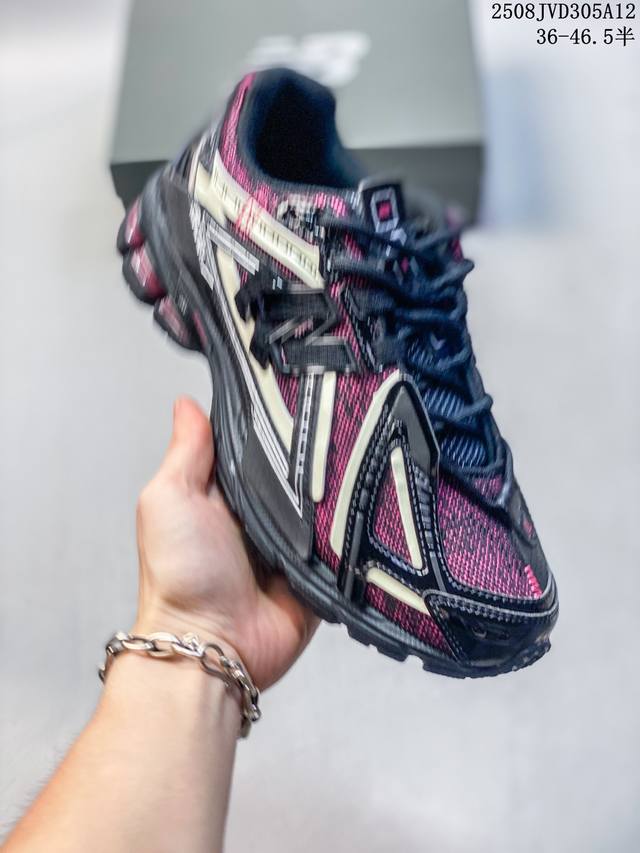 公司级真标 新百伦 New Balance M1906系列 复古运动鞋单品宝藏老爹鞋款。作为Nb最经典的档案鞋型之一，与 2一样，1906有着Nb最成熟的技术加