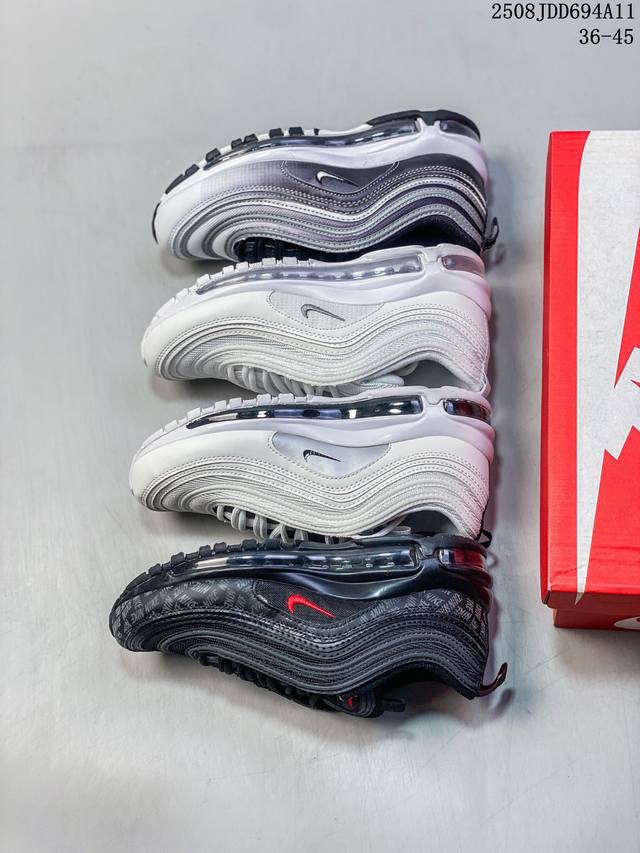 Nike Air Max 97 气垫子弹头男子反光休闲跑步鞋 921826-106 尺码：如图 编码：08Jdd694A11