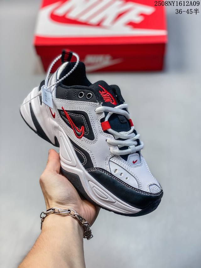 Nike M2K Tekno 男女子运动鞋厚爹鞋经典复古休闲慢跑鞋 从 Monarch 系列汲取灵感，以太空时代细节演绎未来风范。分层鞋面借鉴自元年款 Mona