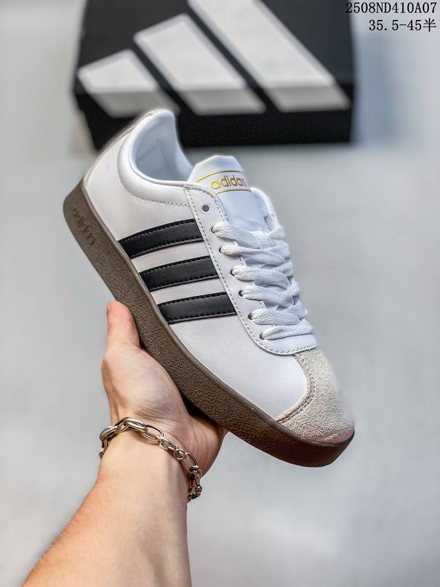 Adidas Vl Court Classic Shoes 阿迪达斯运动休闲板鞋德训T头鞋 这款Adidas经典运动鞋以经典造型塑就百搭风格 灵感源自典藏设计
