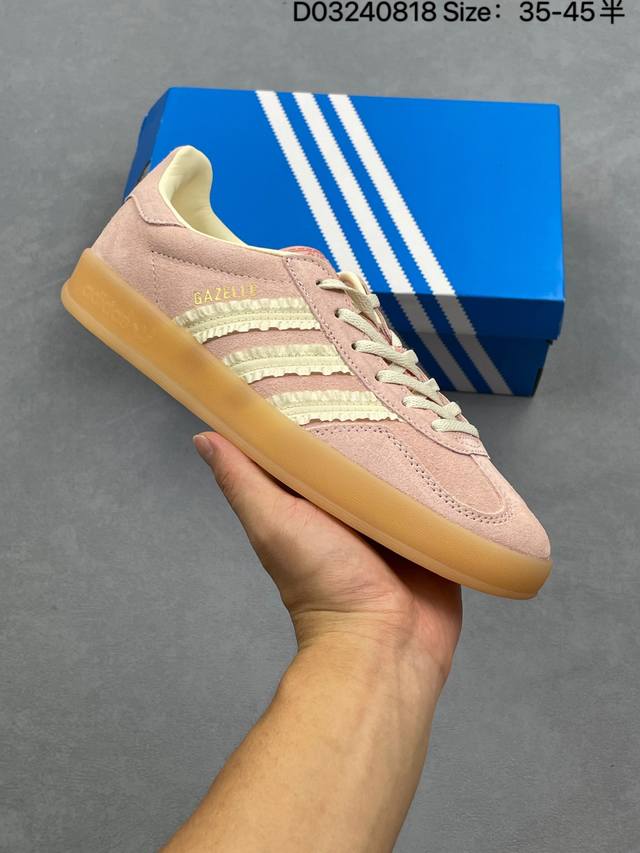 阿迪达斯Adidas Originals Gazelle Indoor 三叶草休闲防滑耐磨低帮板鞋鞋头出色设计 塑就出众贴合感稳固的后跟贴合足部曲线设计软弹舒适