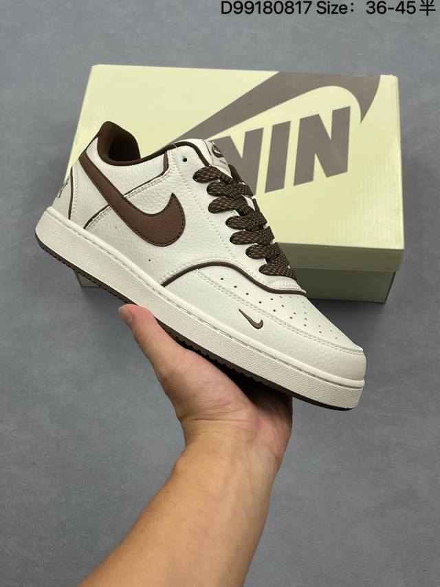 Nike Court Vision Low 定制配色 正面、内侧、外侧、前面和后面视角看下这双白又白的小白鞋，它好像是一双经典的糅合。比较舒服简单的经典设计，有