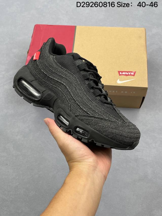 Nike 耐克 Air Max 95 潮流百搭 气垫缓震慢跑鞋 休闲防滑运动鞋！Nike耐克跑步鞋经典透气舒适运动鞋休闲鞋。为了迎接今年的世界地球日，Nike