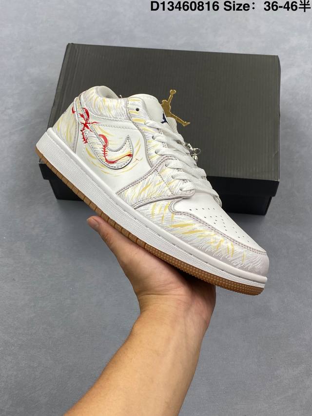 Nike Air Jordan 1 Low Aj1乔1低帮休闲板鞋 同步官方配色 官方货号:553558 Size:36 36.5 37.5 38 38.5 3