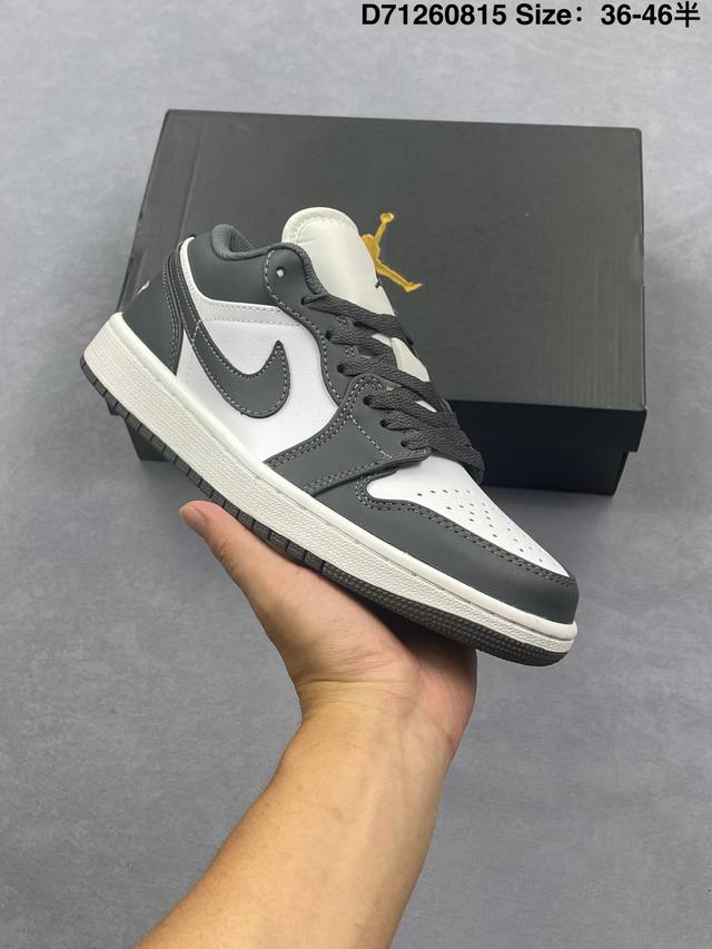 公司级Nike Air Jordan 1 Low Aj1乔1低帮休闲板鞋 同步官方配色 原档冲孔鞋头 四线拉帮 鞋舌高弹海绵填充 官方货号:553558 113