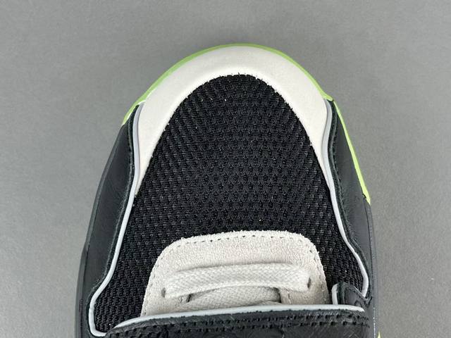 渠道优势，支持代发！ 纯原版：Ts新倒钩 Travis Scott X Jordan Executive The Check 舒适 耐磨 低帮复古篮球鞋 男款