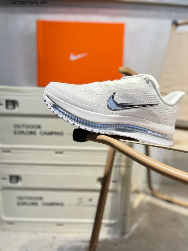 Nike Air Zoom Pegasus Premium 耐克 新款气垫缓震休闲跑步鞋 Pegasus Premium 搭载了 Nike 最先进的三重技术 为