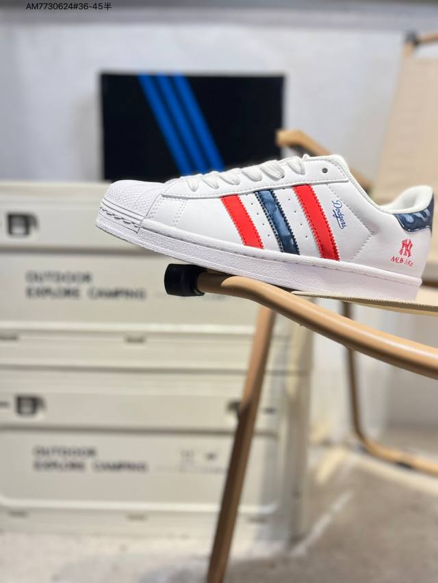 Adidas Originals Superstar 经典配色 经典贝壳头官网同步 实拍首发渠道正品订单 诠释市场最高工艺水平区别市面普通真标版本，进出专柜无压