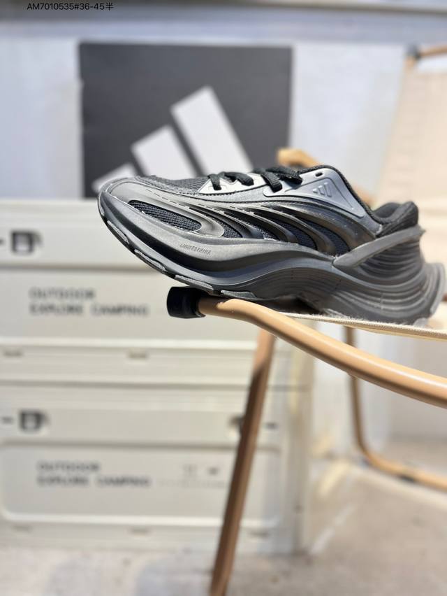 Adidas Vento Xlg Mtw 复古休闲老爹鞋 纯原版本 鞋面是透气网面和皮革拼接 脚感轻盈 不闷汗 每次穿着跑步都感觉脚底在自由呼吸 鞋底是Adid