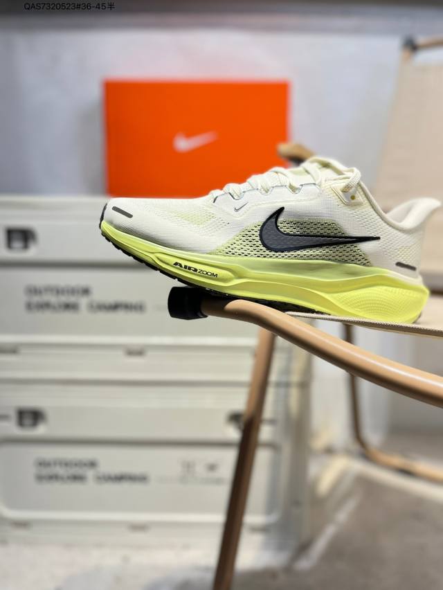 Nk Air Zoom Pegasus 41 登月跑鞋 登月41代超轻网面跑步鞋 脚跟区域营造出色舒适度，而在鞋底部分，搭载全掌型Zoom Air配置耐克网面透