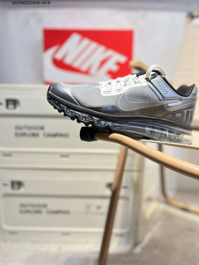 Nk Air Max 2013 复古透气网布气垫跑鞋 搭配全掌式 Max Air 气垫，为步伐注入充沛活力。半透明中底和外底，为整体造型画龙点睛，打造舒心时尚H