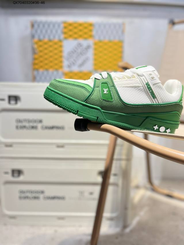 路易威登 Louis Vuitton Lv路易威登板鞋 新款 Lv Trainer最新配色运动鞋 L家 篮球鞋风格运动鞋 该鞋由艺术总监 Virgil Ablo