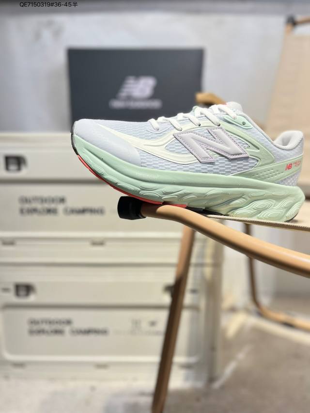 New Balance Nb Fresh Foam Evoz舒适耐磨低帮跑步鞋 纯原版本受到Fresh Foam舒适骑行的启发跑鞋将毛绒舒适感提升到一个新的水平