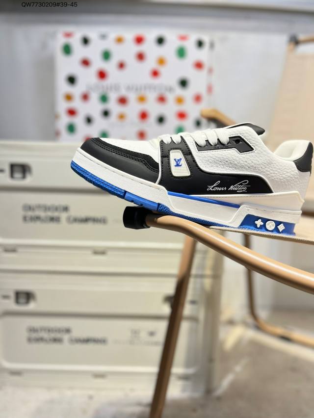 路易威登 Louis Vuitton Lv路易威登板鞋 新款 Lv Trainer最新配色运动鞋 L家 篮球鞋风格运动鞋 该鞋由艺术总监 Virgil Ablo