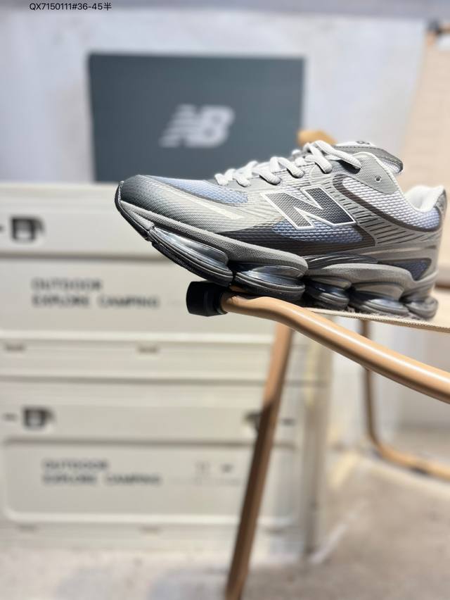 New Balance Nb 0 舒适百搭防滑耐磨低帮 休闲跑步鞋 New Balance 在近两年的球鞋市场屡出奇招，在经典鞋型保持进一步增长的同时，推出的每