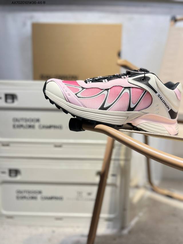 Salomon萨洛蒙 Xt-Whisper 时尚 舒适減震防滑耐磨 低帮跑步鞋鞋面采用Sensifit贴合技术 全方位贴合包裹脚型 鞋跟部鞋底牵引设计 提供强大