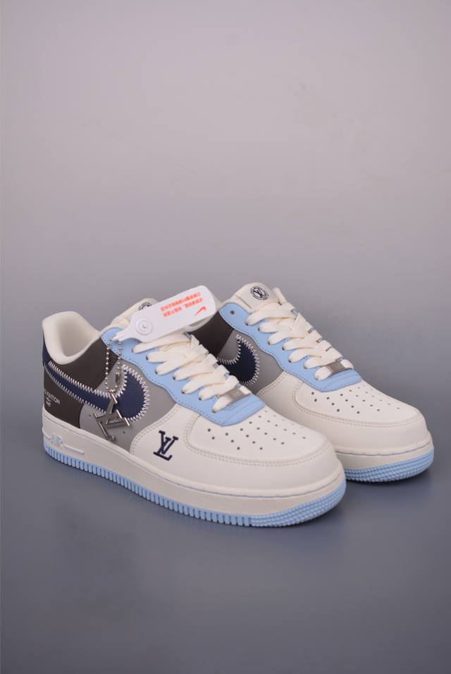 Nike Air Force 1 Low Lv联名 原楦头原纸板 打造纯正空军版型 专注外贸渠道 全掌内置蜂窝气垫 原盒配件 原厂中底钢印、拉帮完美 官方货号: