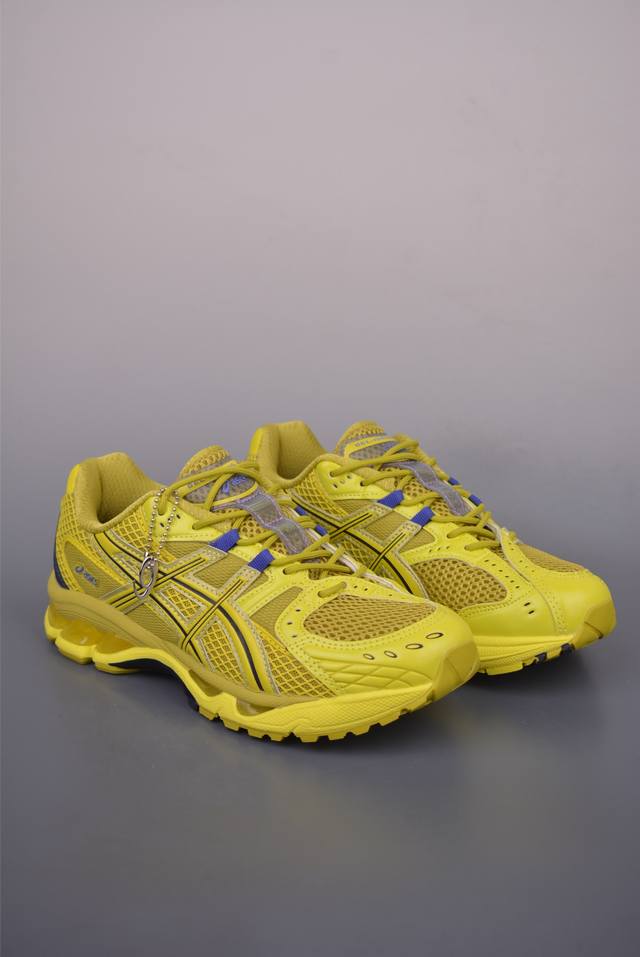 Asics Gel-Kahana Nimbus 10.1 耐磨透气低帮休闲鞋 户外机能元素 Y2K赛道持续对未来世界的无限想象和探索 经典鞋面设计赋予其更加流畅
