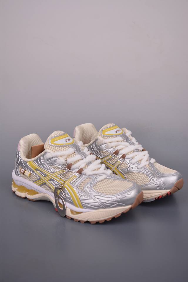 Asics Gel-Kahana Nimbus 10.1 耐磨透气低帮休闲鞋 户外机能元素 Y2K赛道持续对未来世界的无限想象和探索 经典鞋面设计赋予其更加流畅