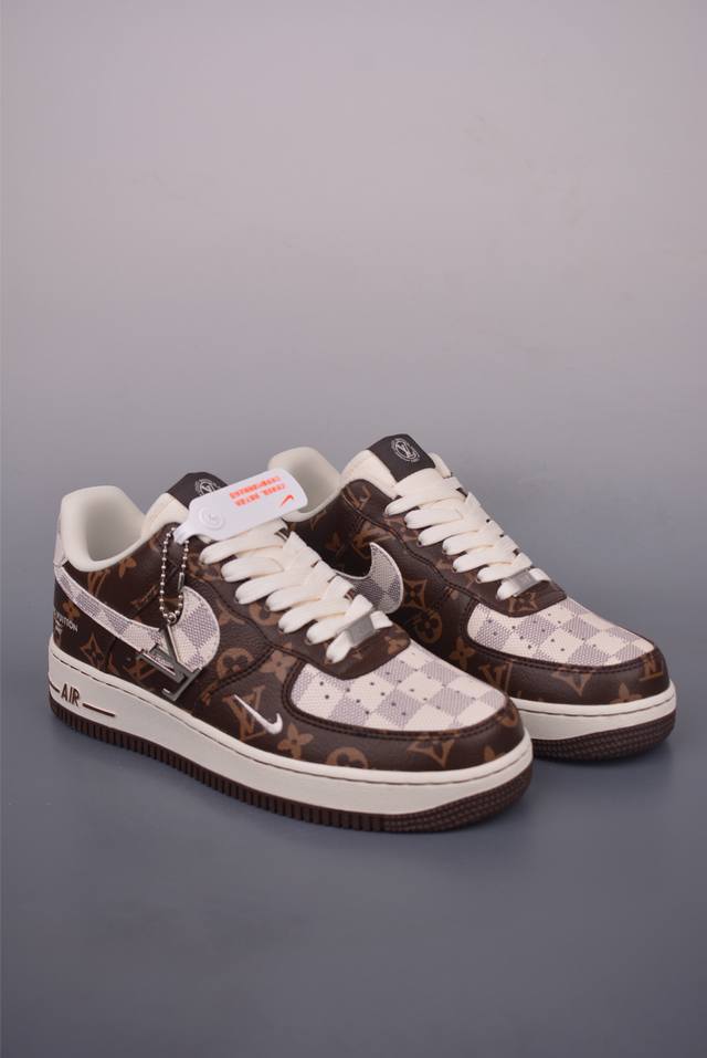 Nike Air Force 1 Low Lv联名 原楦头原纸板 打造纯正空军版型 专注外贸渠道 全掌内置蜂窝气垫 原盒配件 原厂中底钢印、拉帮完美 官方货号:
