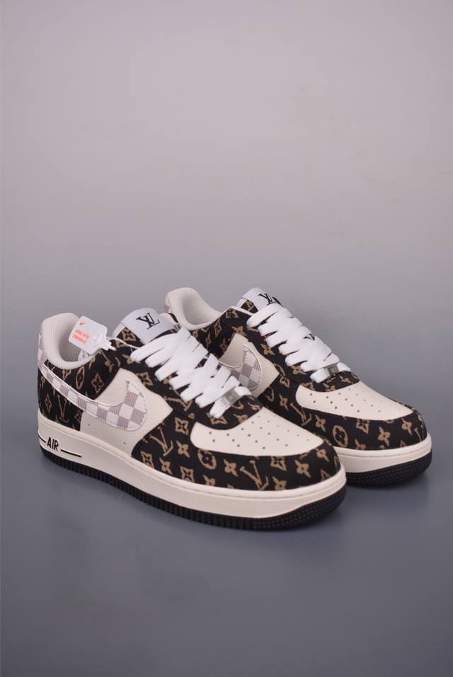 Nike Air Force 1 Low Lv联名 原楦头原纸板 打造纯正空军版型 专注外贸渠道 全掌内置蜂窝气垫 原盒配件 原厂中底钢印、拉帮完美 官方货号: