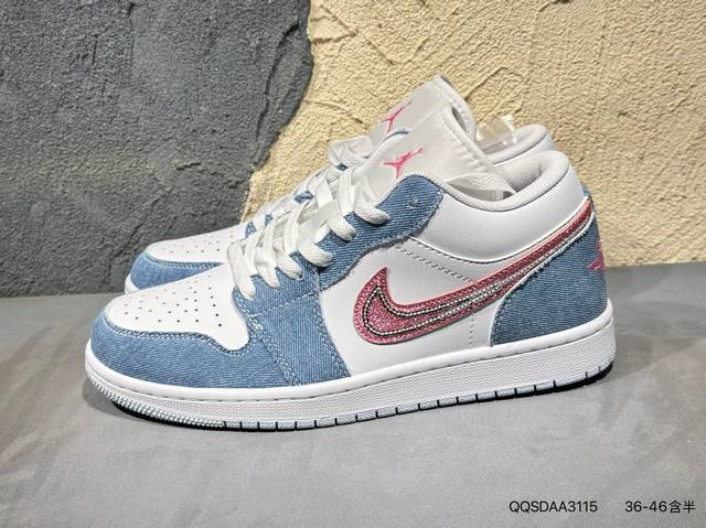 新品上市实拍 耐克Nike Air Force 7空军一号低帮百搭休闲运动板鞋。柔软、弹性十足的缓震性能和出色的中底设计，横跨复古与现代的外型结合，造就出风靡全