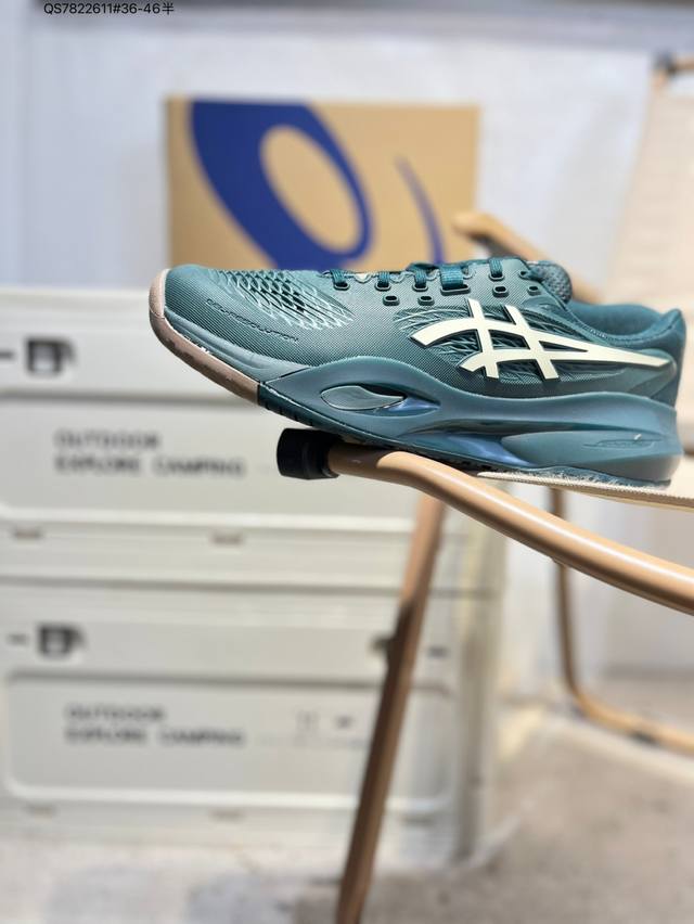 Asics Gel-Resolution X 亚瑟士经典跑鞋 如今机能风和户外风吹得正劲，便是主打“Urban Outdoor机能越野风格”，城市和户外场景都能