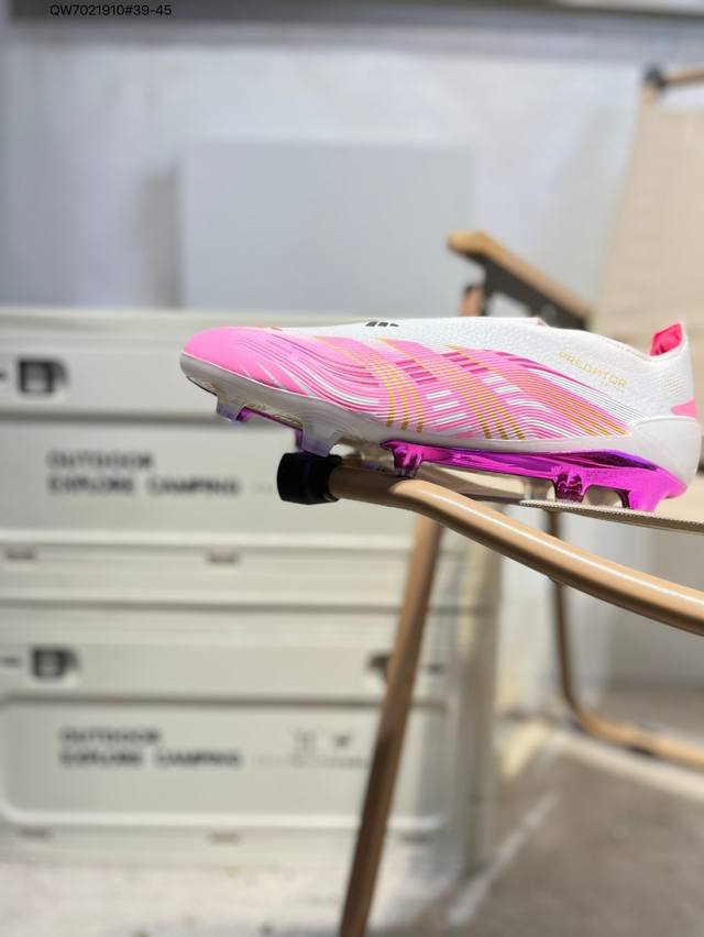 耐克 Nike Vapor 16 Academy Mercurial Dream Speed 耐克C罗系列 低帮男子人造草地足球鞋 训练鞋 短钉鞋底慢跑鞋。后跟