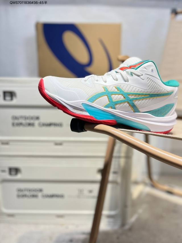 Asics Sky Elite Ff Mt 3亚瑟士高帮经典跑鞋 如今机能风和户外风吹得正劲，便是主打“Urban Outdoor机能越野风格”，城市和户外场景
