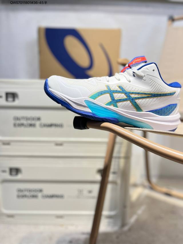 Asics Sky Elite Ff Mt 3亚瑟士高帮经典跑鞋 如今机能风和户外风吹得正劲，便是主打“Urban Outdoor机能越野风格”，城市和户外场景