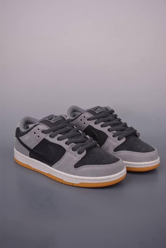 Nike Sb Dunk Low 灰黑 纯原大厂出品 极力推荐 原装头层材料 独家版型蒸餾加工 帶來的是更好的视觉和脚感体验 大厂纯原品质出货 清洁度 电绣工艺