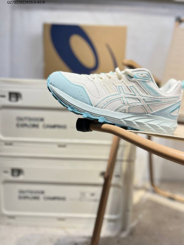 Asics Gel-Sonoma Cn亚瑟士经典跑鞋 如今机能风和户外风吹得正劲，便是主打“Urban Outdoor机能越野风格”，城市和户外场景都能轻松应对