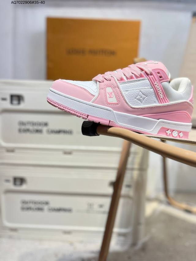 路易威登 Louis Vuitton Lv路易威登板鞋 新款 Lv Trainer最新配色运动鞋 L家 篮球鞋风格运动鞋 该鞋由艺术总监 Virgil Ablo
