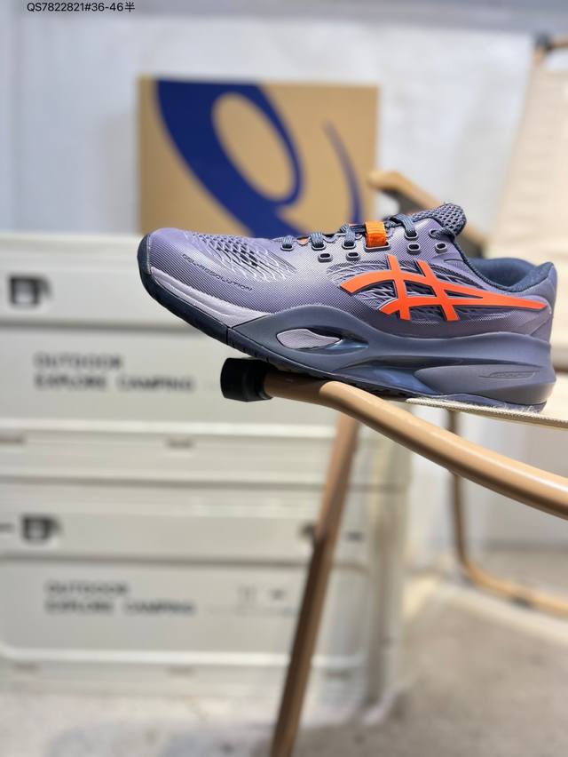 Asics Gel-Resolution X 亚瑟士经典跑鞋 如今机能风和户外风吹得正劲，便是主打“Urban Outdoor机能越野风格”，城市和户外场景都能