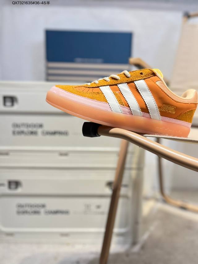 Bad Bunny X Ad Gazelle Indoor Trainers 坏痞兔联名羚羊内训系列低帮复古百搭休闲运动德训风板鞋Js5050 Qx732163