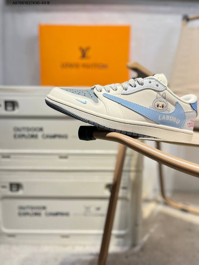 公司级头层皮Labubu X 乔丹Air Jordan 1 Low Aj1低帮系列篮球鞋 官方同步配色 原装级产物 #拒绝公底 立体鞋型 细节完美 高清洁度Hs
